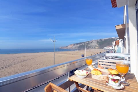Natural landscape, View (from property/room), Balcony/Terrace, Beach, Sea view