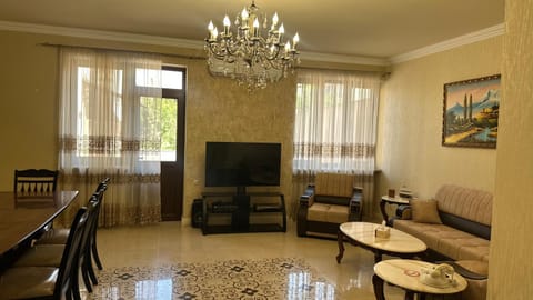 TV and multimedia, Living room, Dining area
