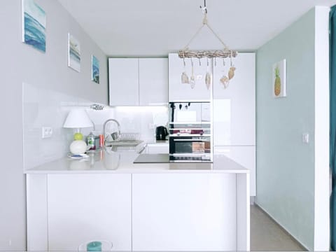 Coffee/tea facilities, Kitchen or kitchenette, minibar, pet friendly, stove, toaster