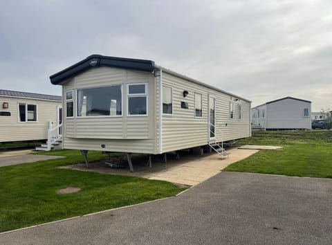 87 Lancaster Crescent Resort in Tattershall