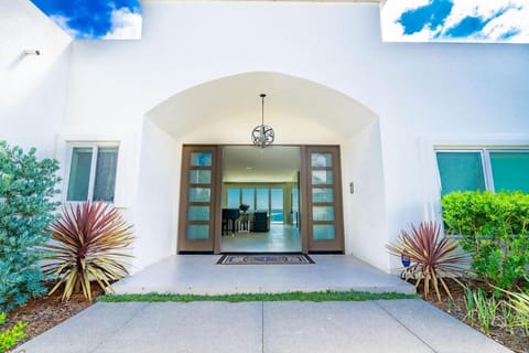 La Jolla Paradise with Ocean Views Pool and Spa House in La Jolla