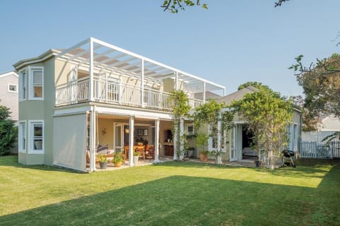 Property building, Garden view