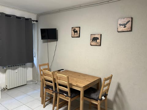 TV and multimedia, Dining area