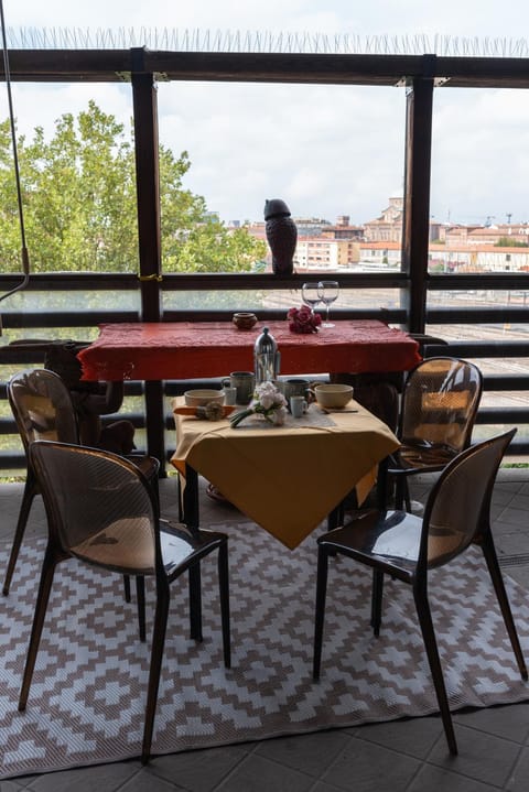 Balcony/Terrace, Balcony/Terrace