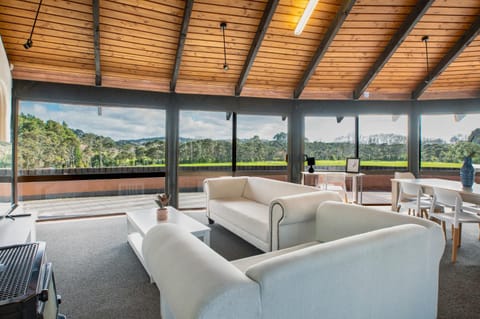 Cozy Family Life Style Villa Villa in Auckland