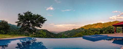 Mountain view, Swimming pool