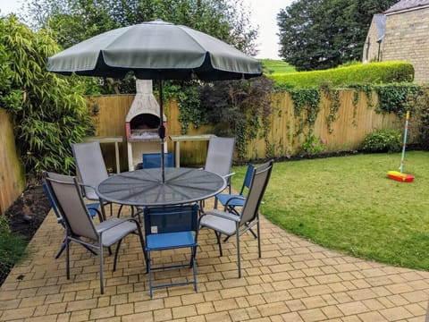 Detached 4 Bedroom Luxury Home House in Calderdale