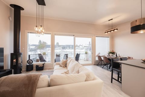 Kitchen or kitchenette, Living room, Dining area