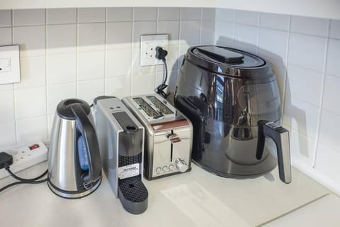 Tranquil Loft Design and Underground Parking Apartment in Stellenbosch