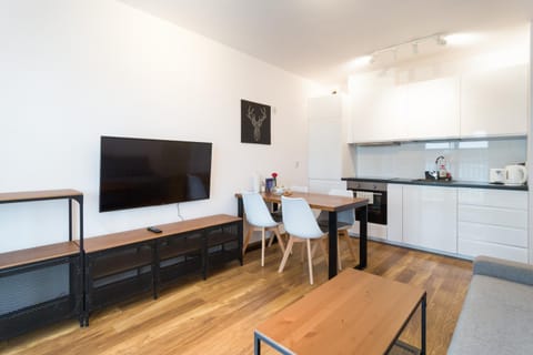 Kitchen or kitchenette, Living room