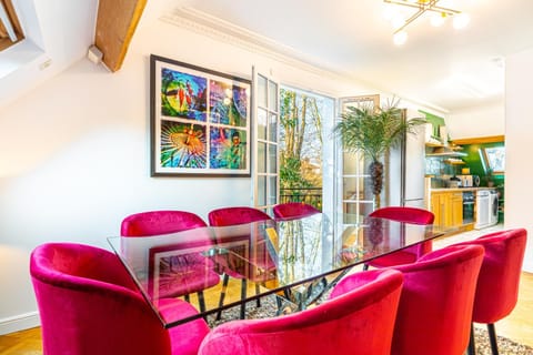 Double Appartements 210 sqm up to 18 guests, Villa des Ammonites 2&3 Apartment in Paris