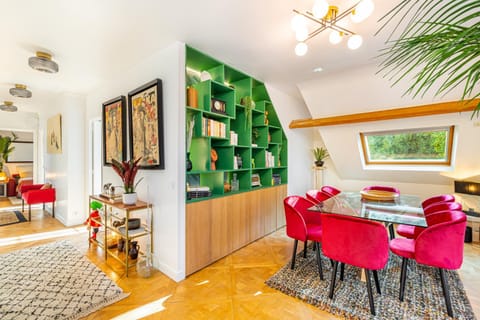 Double Appartements 210 sqm up to 18 guests, Villa des Ammonites 2&3 Apartment in Paris