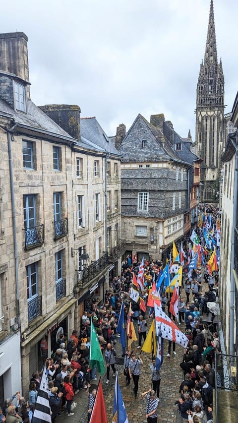 Property building, City view