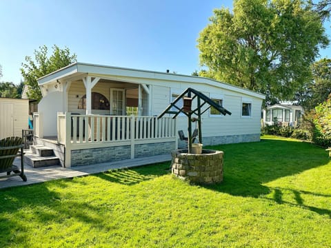 Property building, Patio, Garden, Garden, Garden view