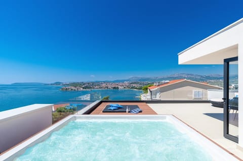 Superb Villa Meliora Villa in Podstrana