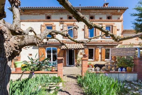 Property building, Spring, Garden view