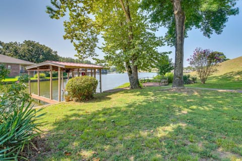 Waterfront Hot Springs Home with Dock and Porch! House in Hot Springs