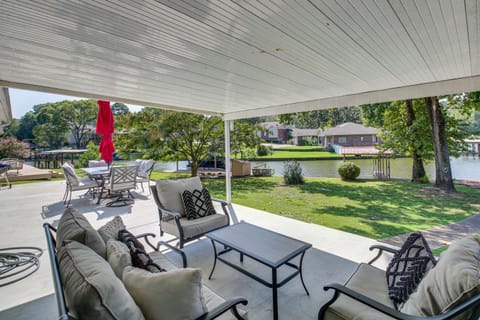 Waterfront Hot Springs Home with Dock and Porch! House in Hot Springs