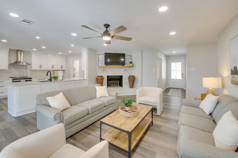 Waterfront Hot Springs Home with Dock and Porch! House in Hot Springs