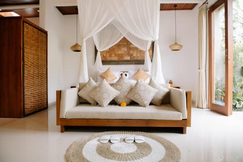 Seating area, Bedroom, VIP