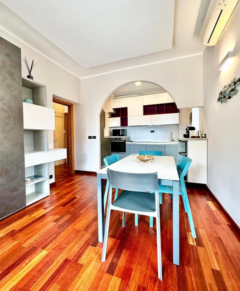 Hostdomus - Ca' Romana Apartment in Spotorno