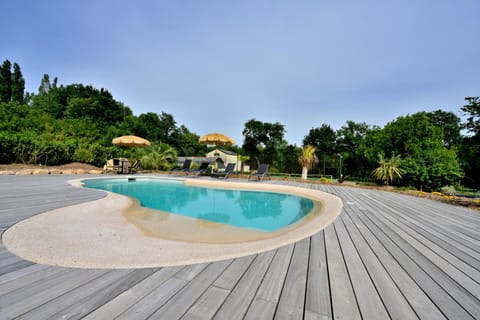 Swimming pool, Swimming pool