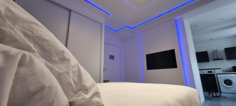 Bed, TV and multimedia