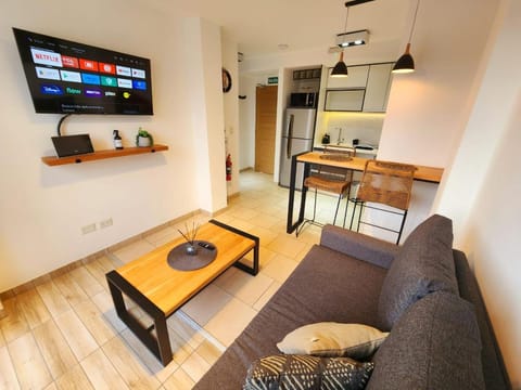 TV and multimedia, Kitchen or kitchenette, Living room, minibar