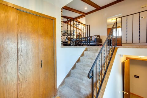 Spacious Family Home 11 Mi to Dtwn Minneapolis! House in Brooklyn Park