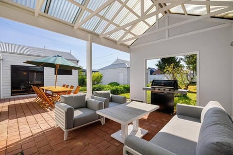 BBQ facilities, Balcony/Terrace