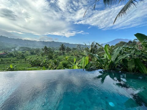 Nana Suites Villa Villa in Sidemen