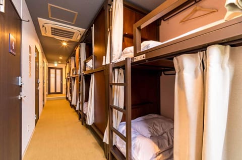 Bedroom, bunk bed