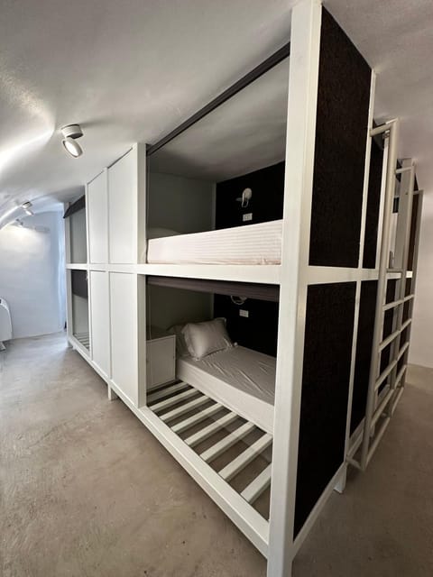 Hostel 16 Oia Hostel in Oia