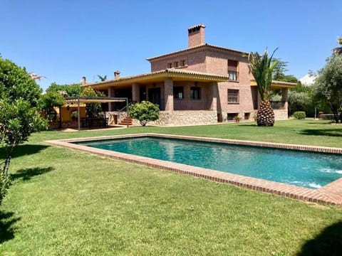 BBQ facilities, Swimming pool