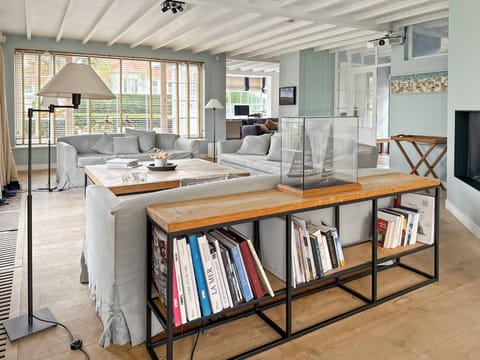 Superb Villa in the heart of Knokke Zoute close to the beach and shopping area House in Knokke-Heist