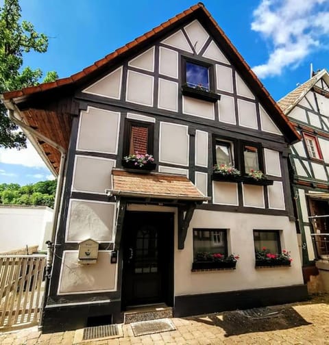 Property building, Facade/entrance, Day, Street view