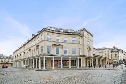 Property building, City view, Location
