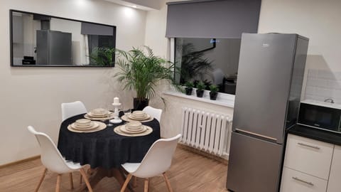 Coffee/tea facilities, Kitchen or kitchenette, Dining area, minibar, oven, pet friendly, stove