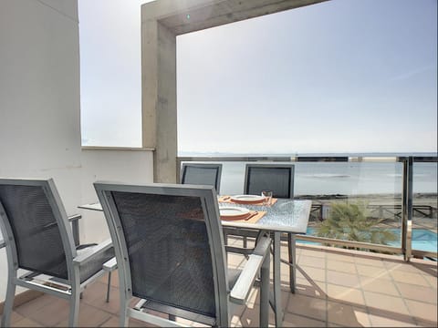 Balcony/Terrace, Pool view, Sea view