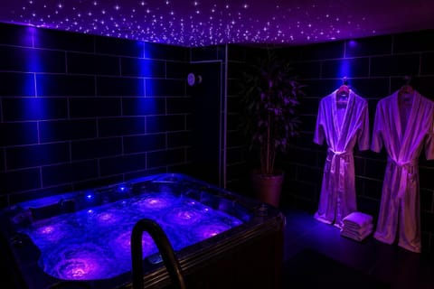 Hot Tub, Spa and wellness centre/facilities, Spa and wellness centre/facilities, Spa and wellness centre/facilities