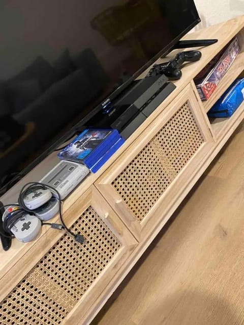 TV and multimedia, Living room