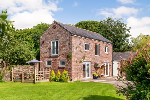 Property building, Natural landscape, Garden, Garden view