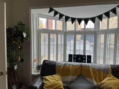 Morpeth town centre - Cottingburn House House in Morpeth