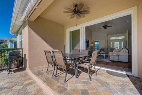 Villa Magellan II House in Bayshore Gardens