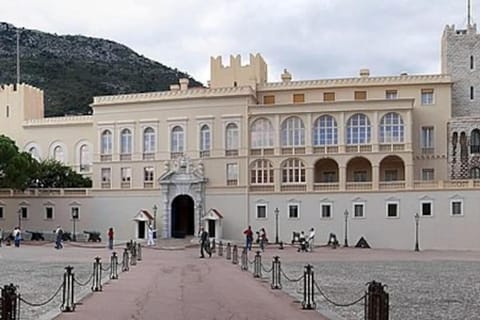 Villa Caterina, Proche Monaco et imprenable vu mer Apartment in Monaco