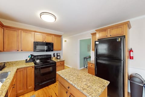 Highlander's Retreat House in Mills River