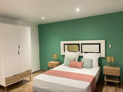 Bed, Bedroom, wardrobe