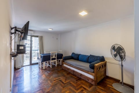 Bed, Living room, Photo of the whole room, Seating area, Dining area, Bedroom, fireplace, air conditioner