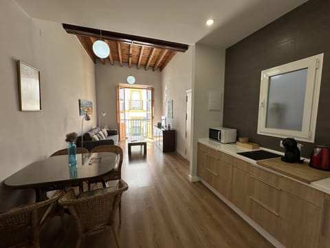 Kitchen or kitchenette, Living room, Dining area