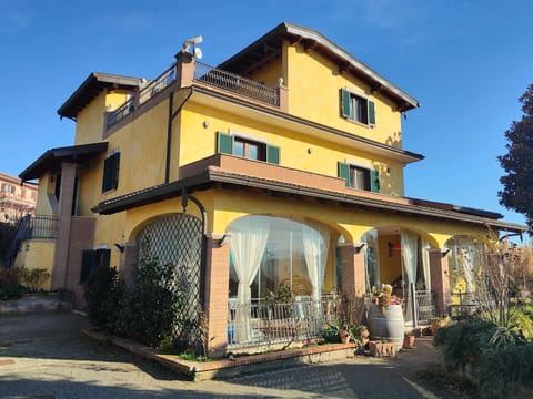 Property building, Day